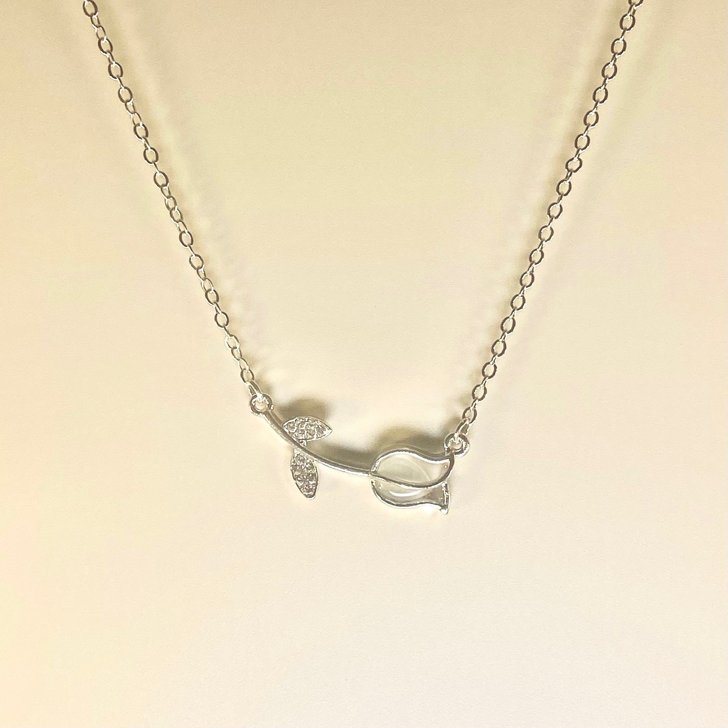 Tulip Necklace